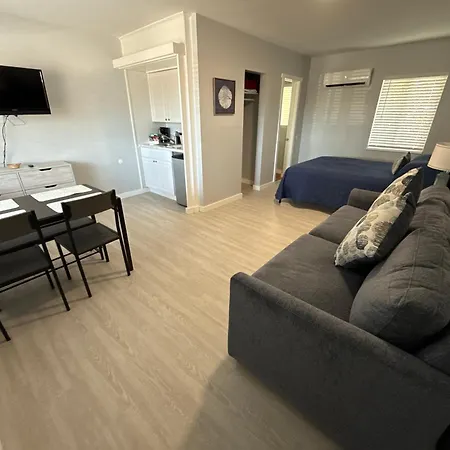 Barefoot Bay Resort Motel-2