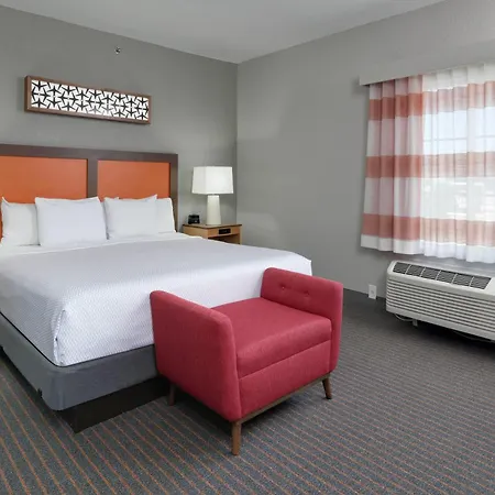 La Quinta By Wyndham Dallas Love Field-3