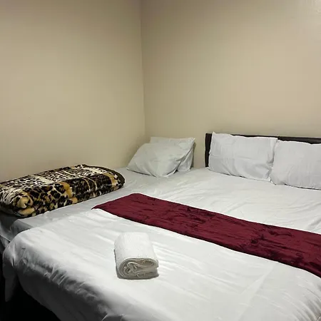 Romantic Guest Rooms-2