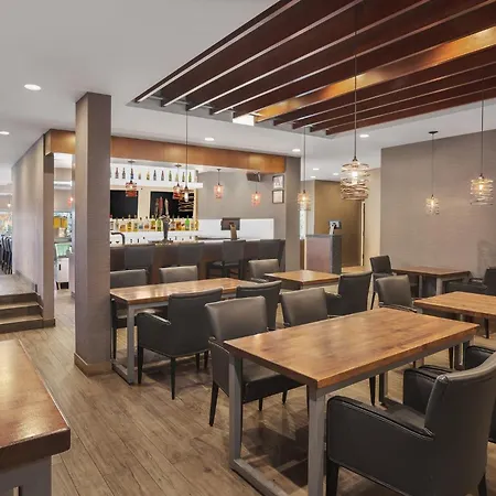 Holiday Inn Calgary Airport By Ihg-2
