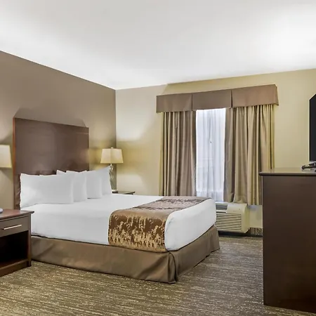 Best Western Plus Pembina Inn & Suites-3