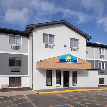 Days Inn By Wyndham Omaha Ne-2