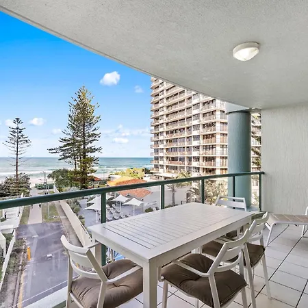 Emerald Sands Holiday Apartments-2