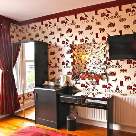 Crompton Guest House-2