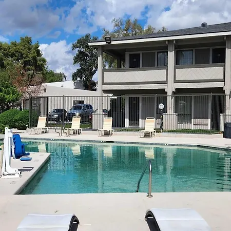 Travelodge By Wyndham Phoenix North-3