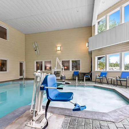 Comfort Inn Traverse City-3