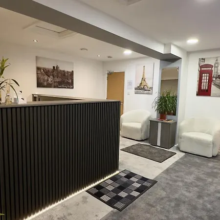 Travellers Hub-2