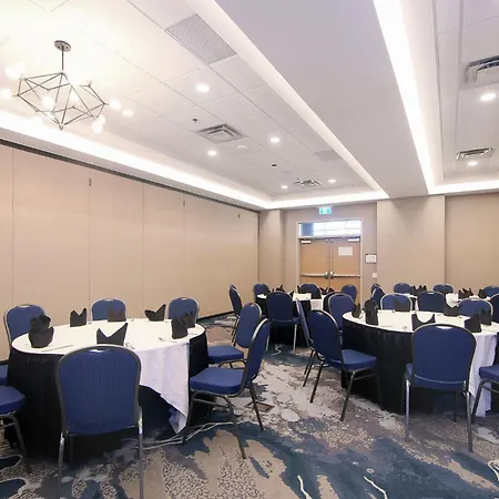 Holiday Inn Hotel & Suites - Calgary Airport North By Ihg-3