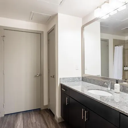 Kasa Love Field-Medical District Dallas-2