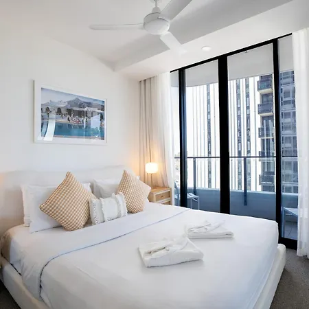 X Kirra Apartments-3