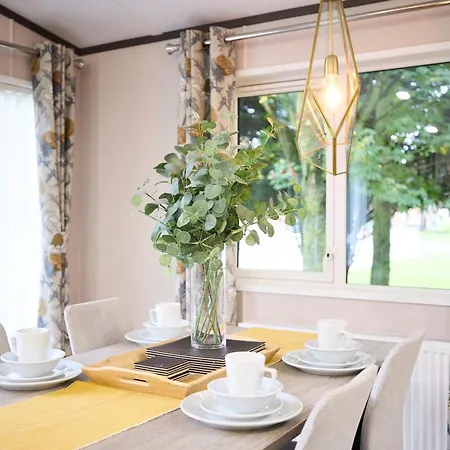 Host & Stay - Sunbird Lodge-3