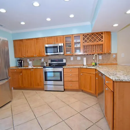 Harbour Island 21C Townhouse-2