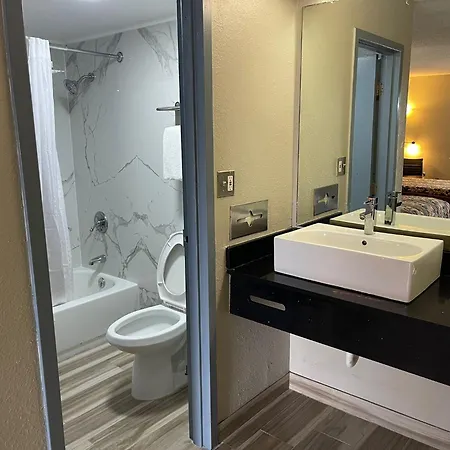 Brookwood Inn - Extended Stay-2