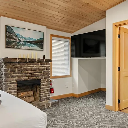 Elkhorn Lodge Vacation Rentals-3