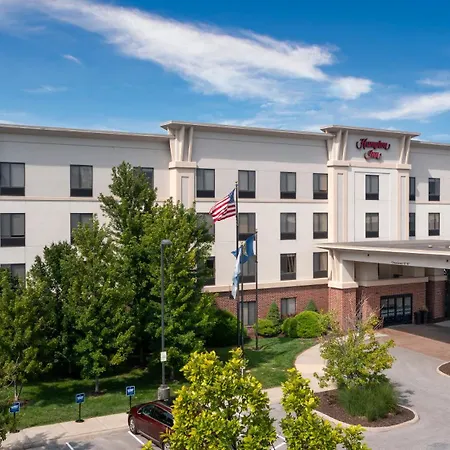 Newly Renovated Hampton Inn Omaha West Lakeside-3