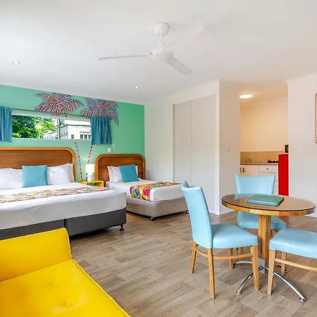 Port Douglas Motel-3