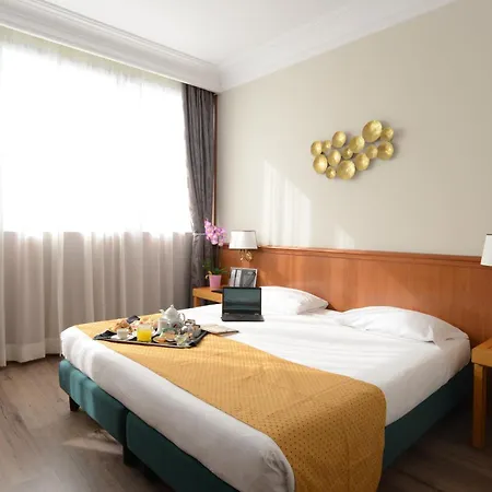 Hotel The Brand-3