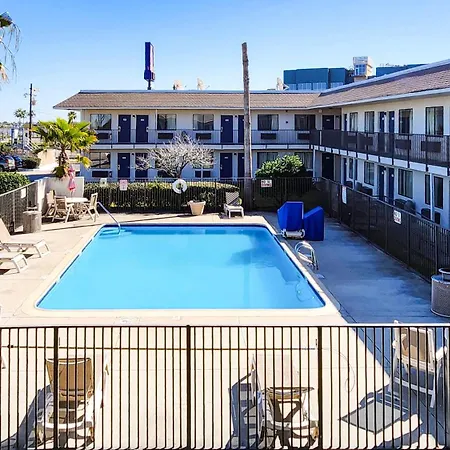 Motel 6-Galveston, Tx-2