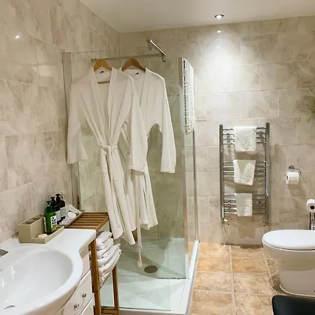 The Fylde International Guest House-2
