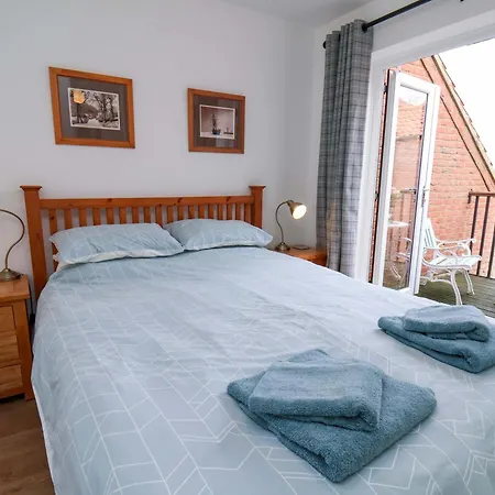 Berry Banks Cottage-2