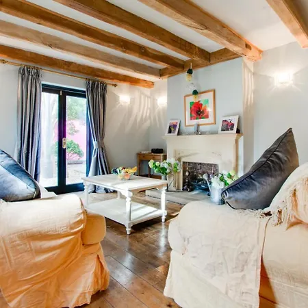 6 Bed In Tenby Oc-Pw9249-3