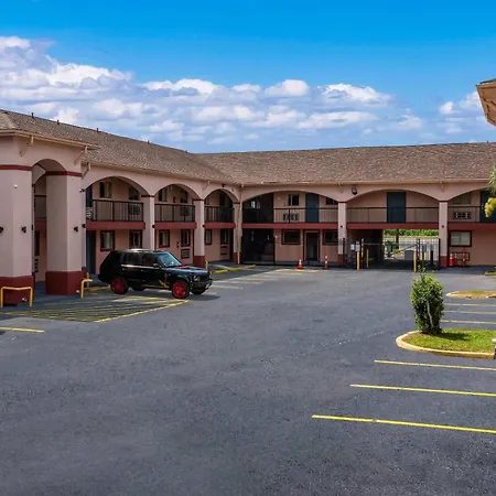 Relax Inn & Suites-2
