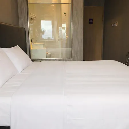 Amrise Hotel Kitchener-2