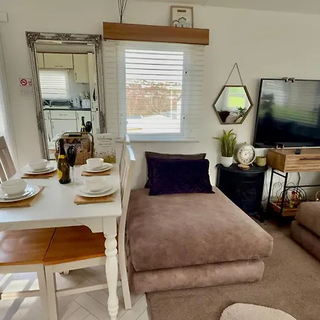 Hoburne Devon Bay Holiday Home Fresh Bright Rental Fresh, Comfy & Cosy Home From Home-2