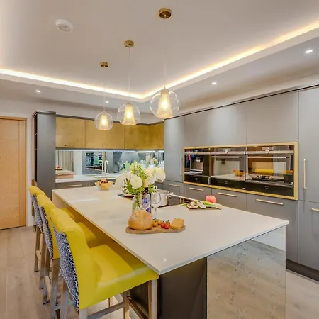 Quadrant House-2