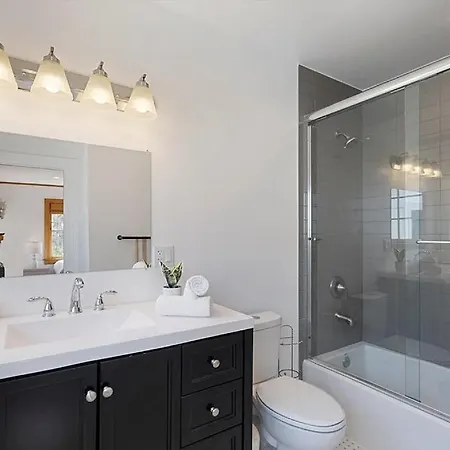 Hollywood Heritage Villa-2