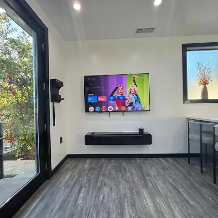 Burbank - Starlight Hills Private Luxury Guest House-2