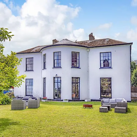 Laston House-3