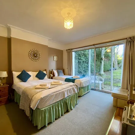 Pickwicks Guest House-3