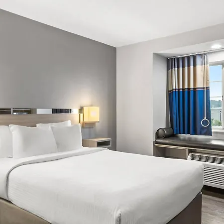 Quality Inn & Suites Nashville - Bellevue-3