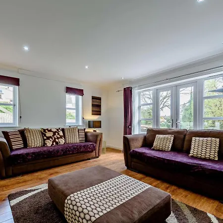 4 Bed In Tenby Oc-T27576-3