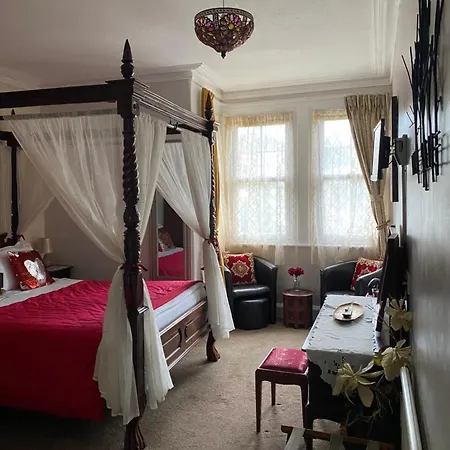 The Palms Guest House-3