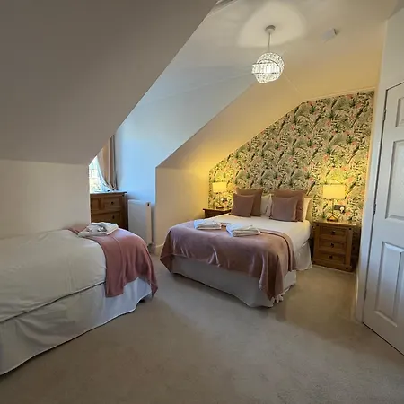 Grangeview Guest House-3