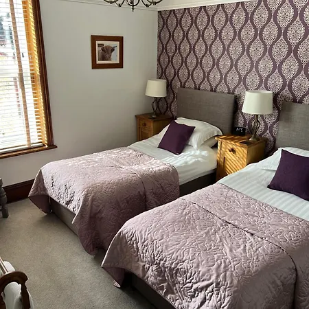 Overdale Guesthouse And Free Parking-2