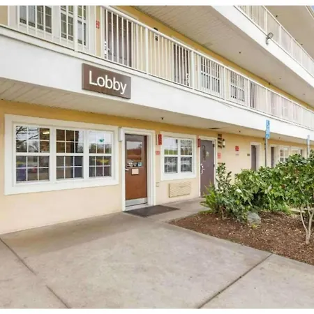 Studio 6 Suites Sacramento Northgate Ca-3