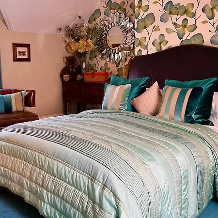 The Mainstay Luxury Boutique Rooms With Private Parking-3