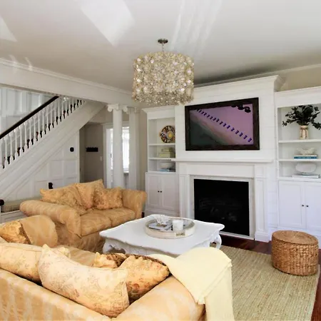 207 Howard Street - The "Schapteau"-2