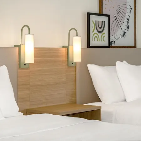 Spark By Hilton Montreal Midtown-2