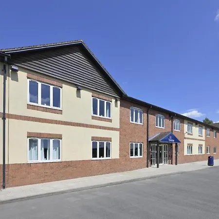 Travelodge Shrewsbury Battlefield-2