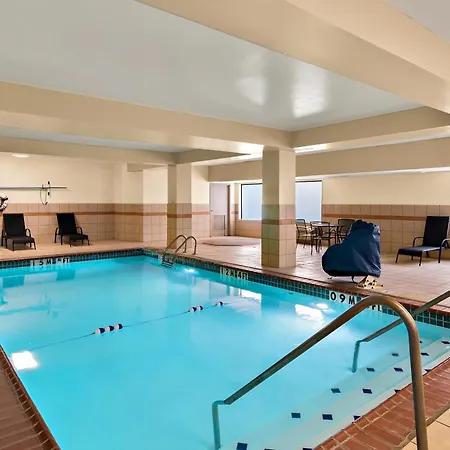 The Point Hotel-3