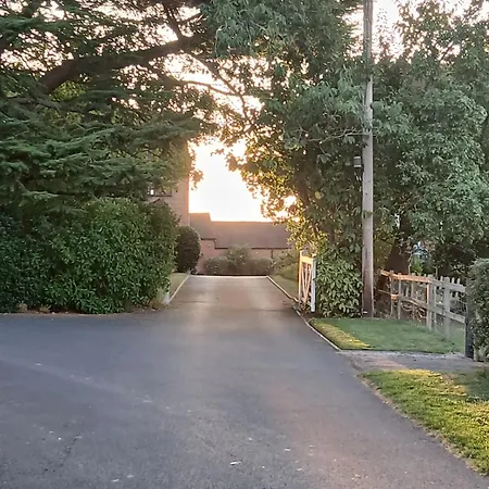 Ingon Bank Farm Bed And Breakfast-3