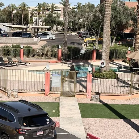 Howard Johnson By Wyndham Phoenix Airport/Downtown Area-2