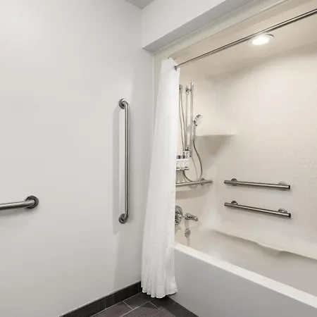 Prairie Crest Calgary Airport By Ihg-2