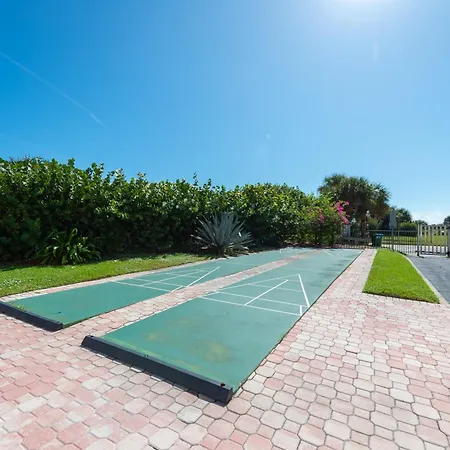 Canaveral Towers - Oceanfront Condos With Pool And Mini Golf By Port Canaveral - Cocoa Beach-3
