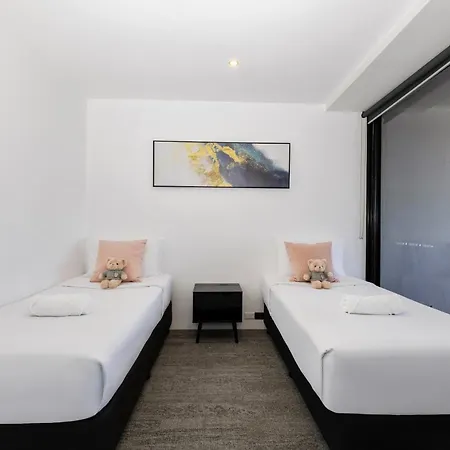 Circle On Cavill Surfers Paradise Apartments-Holiday Paradise-3
