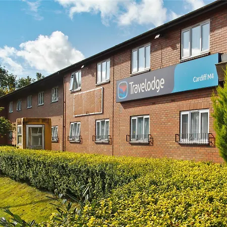 Travelodge Cardiff M4-3